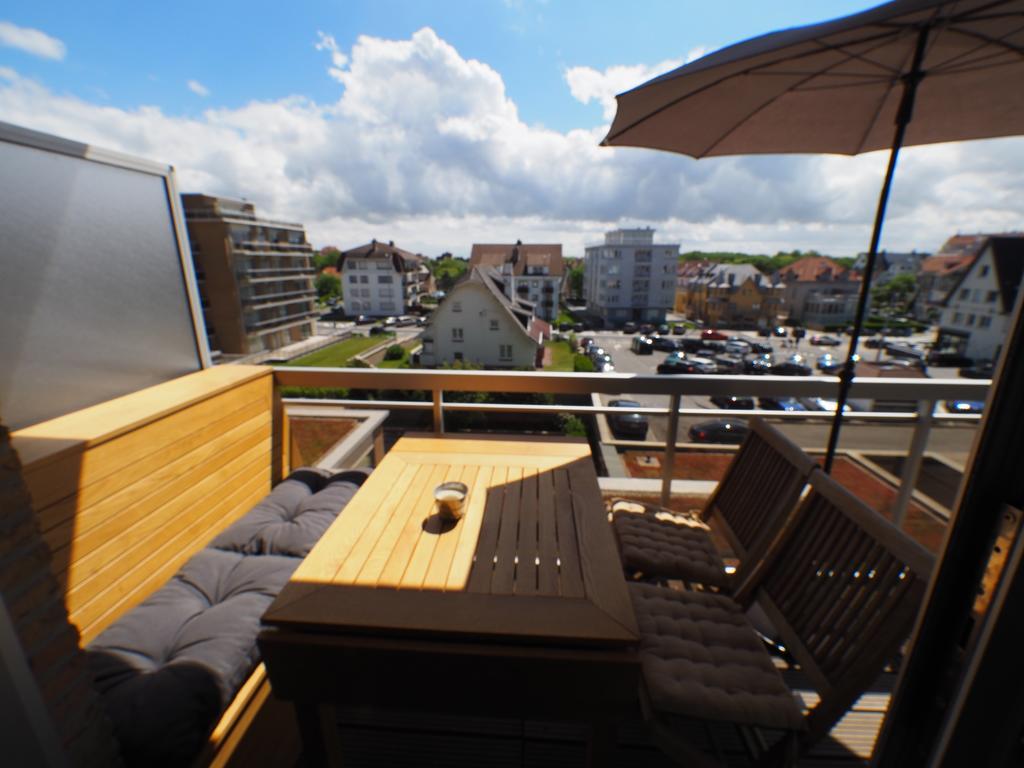 Appartement Sur La Digue - De Haan - Le Coq - Silver Beach D2 Ngoại thất bức ảnh